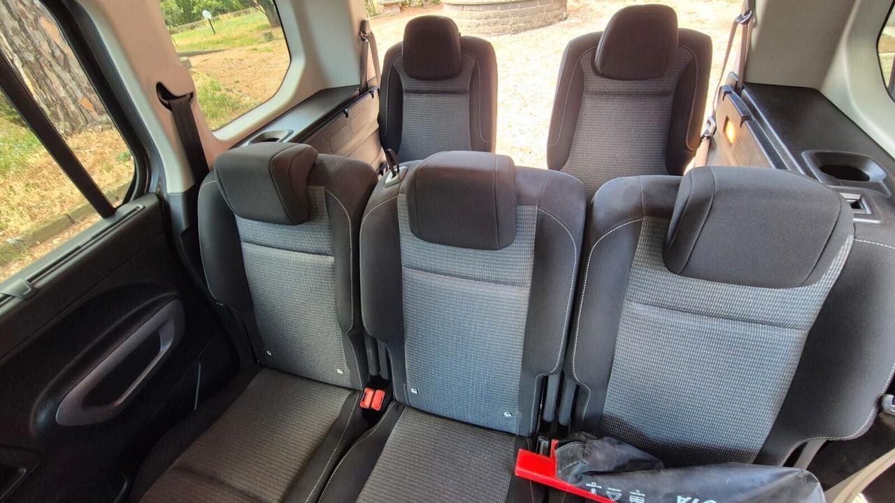 Toyota Proace City Verso 1.2 110 CV S&S Short D Executive 2021 PERFETTA leggi testo