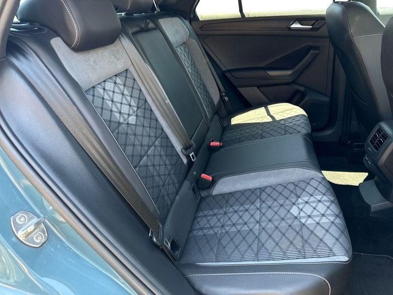 Volkswagen T-Roc 1.0 tsi R-Line 110cv