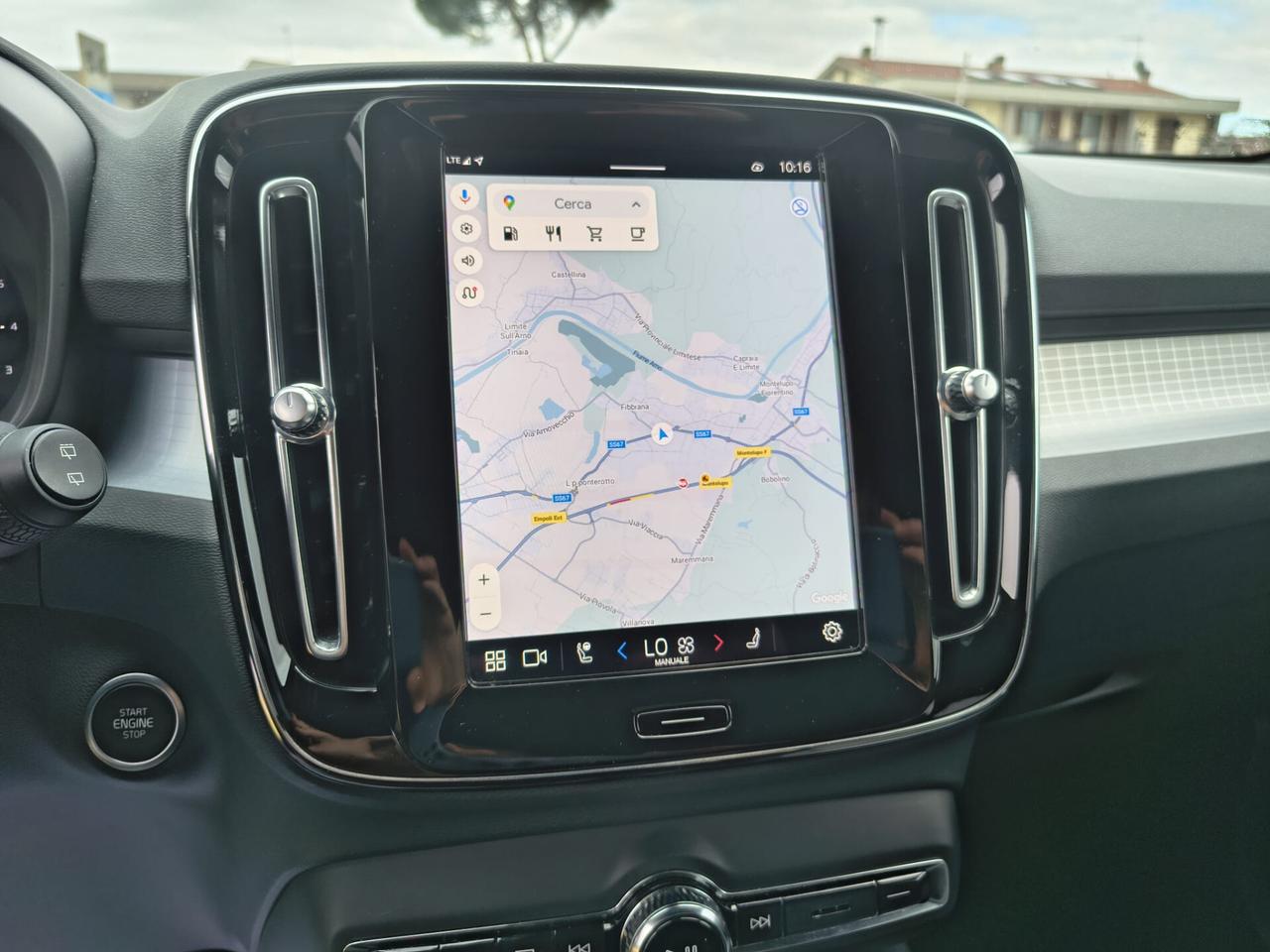 Volvo XC40 2.0 AWD automatico Plus Dark *PREZZO REALE*