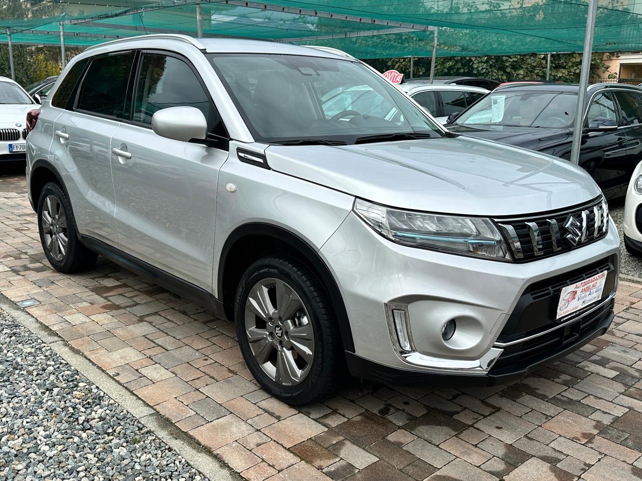 Suzuki Vitara 1.4 Hybrid Top