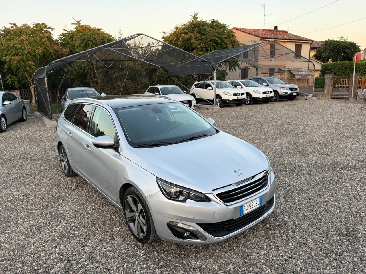 Peugeot 308 BlueHDi 120 S&S EAT6 Allure
