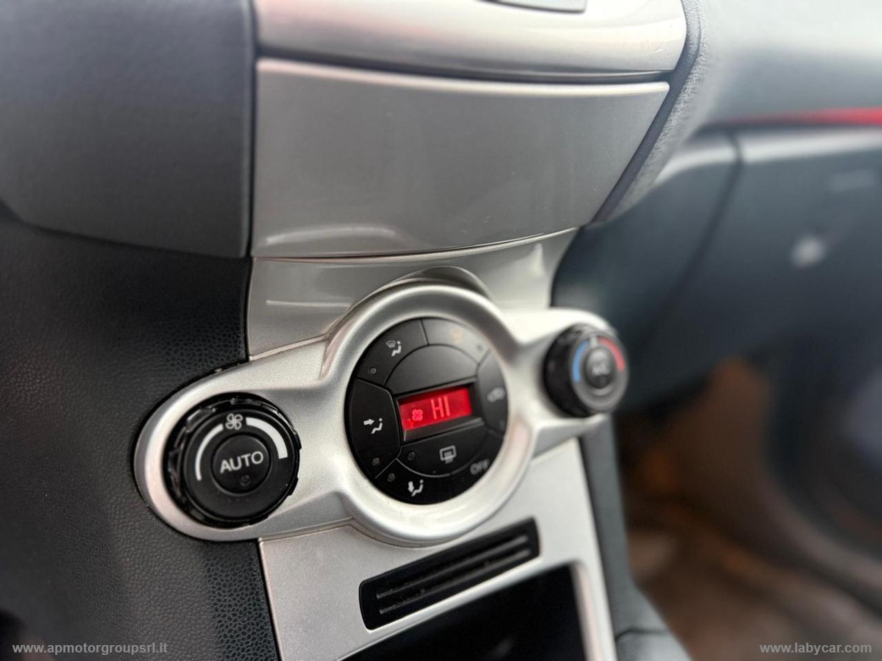 FORD Fiesta 1.4 TDCi 68 CV 5p. Titanium