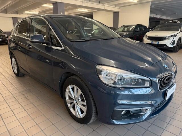 Bmw 2er Active Tourer 220d xDrive Luxury aut.