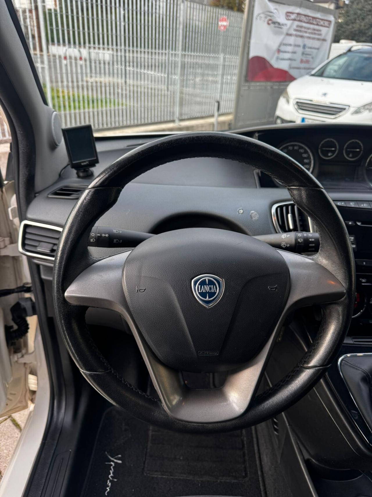 Lancia Ypsilon 1.2 69 CV 5 porte GPL Ecochic Gold