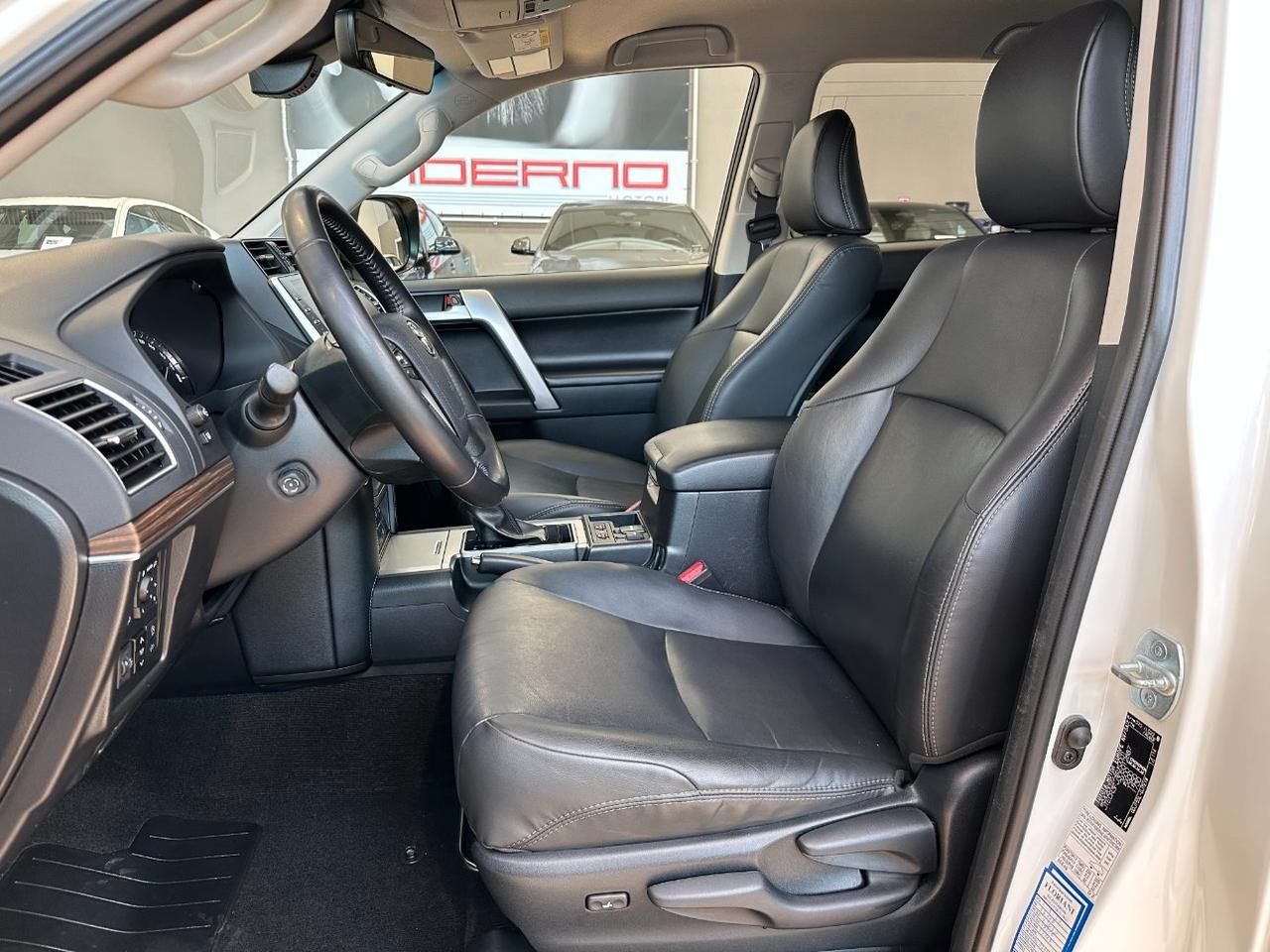 Toyota Land Cruiser 3 Porte 2.8 d-4d Lounge auto - Gancio Traino