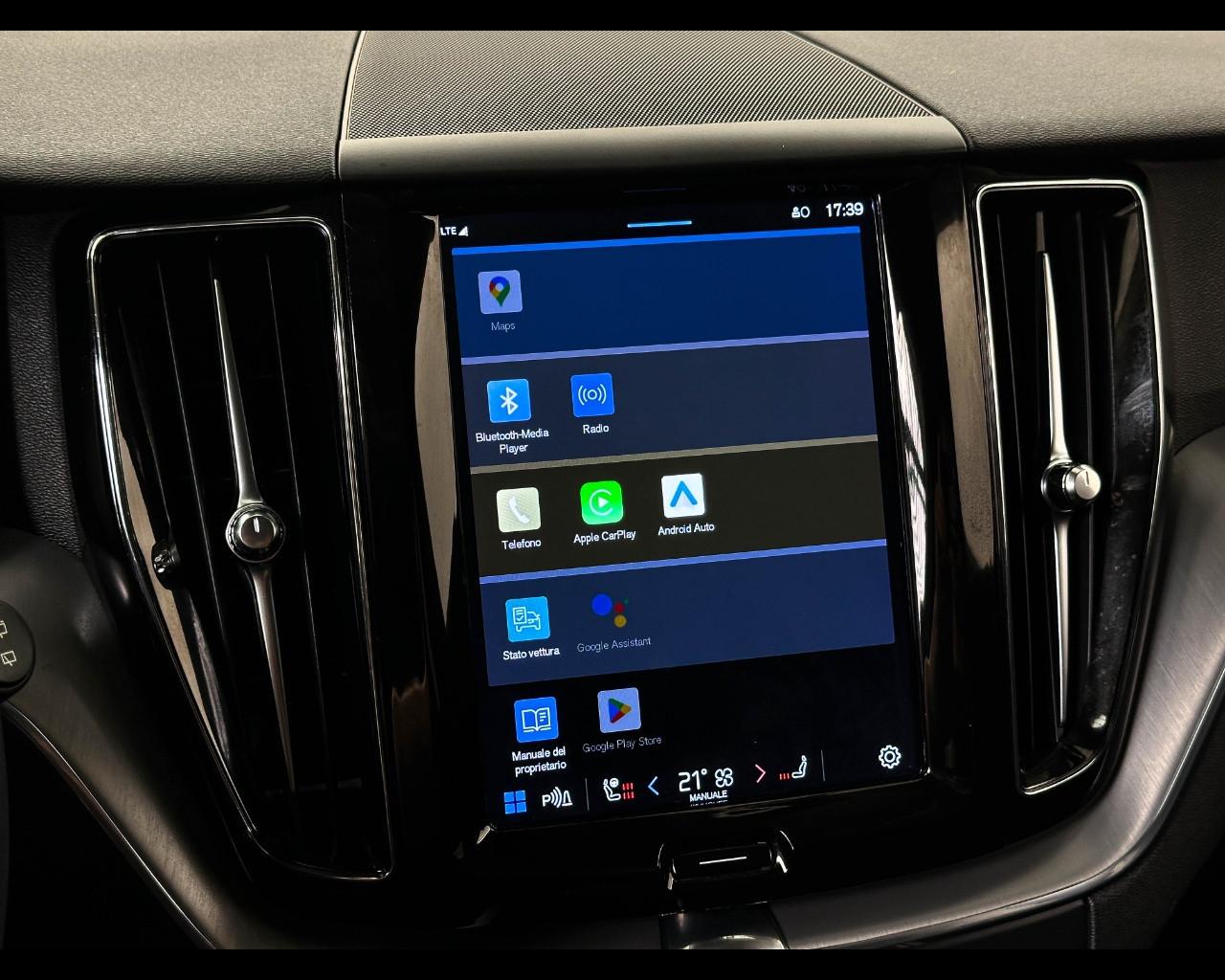 VOLVO XC60 B5 (B) AWD Geartronic Momentum Pro