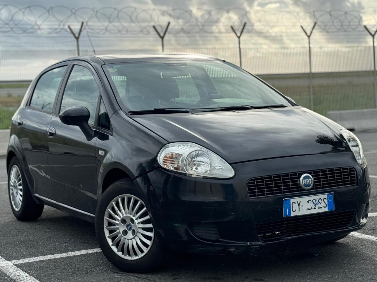 FIAT GRANDE PUNTO 1.4 BENZINA GPL GARANZIA 12 MESI