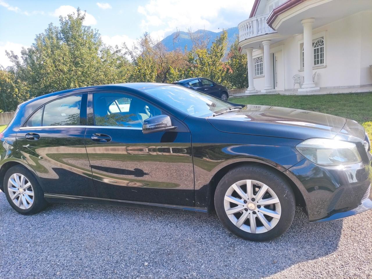 Mercedes-benz A 160 d 90 CV per neopatentati ( cambio automatico)