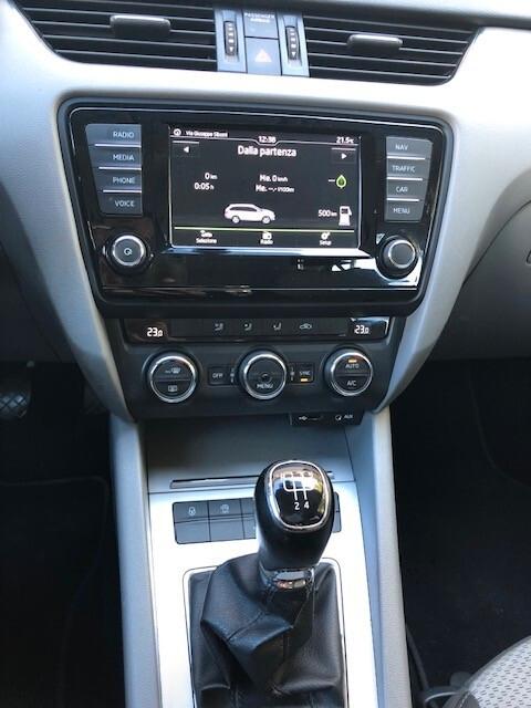 Skoda Octavia W 1.6 TDI 110cv Executive Plus - N1