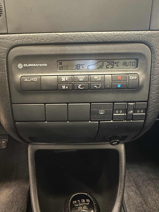 VOLKSWAGEN Golf 2.0 16V cat 5 porte GTI *TETTO/LIBRETTO SERVICE*