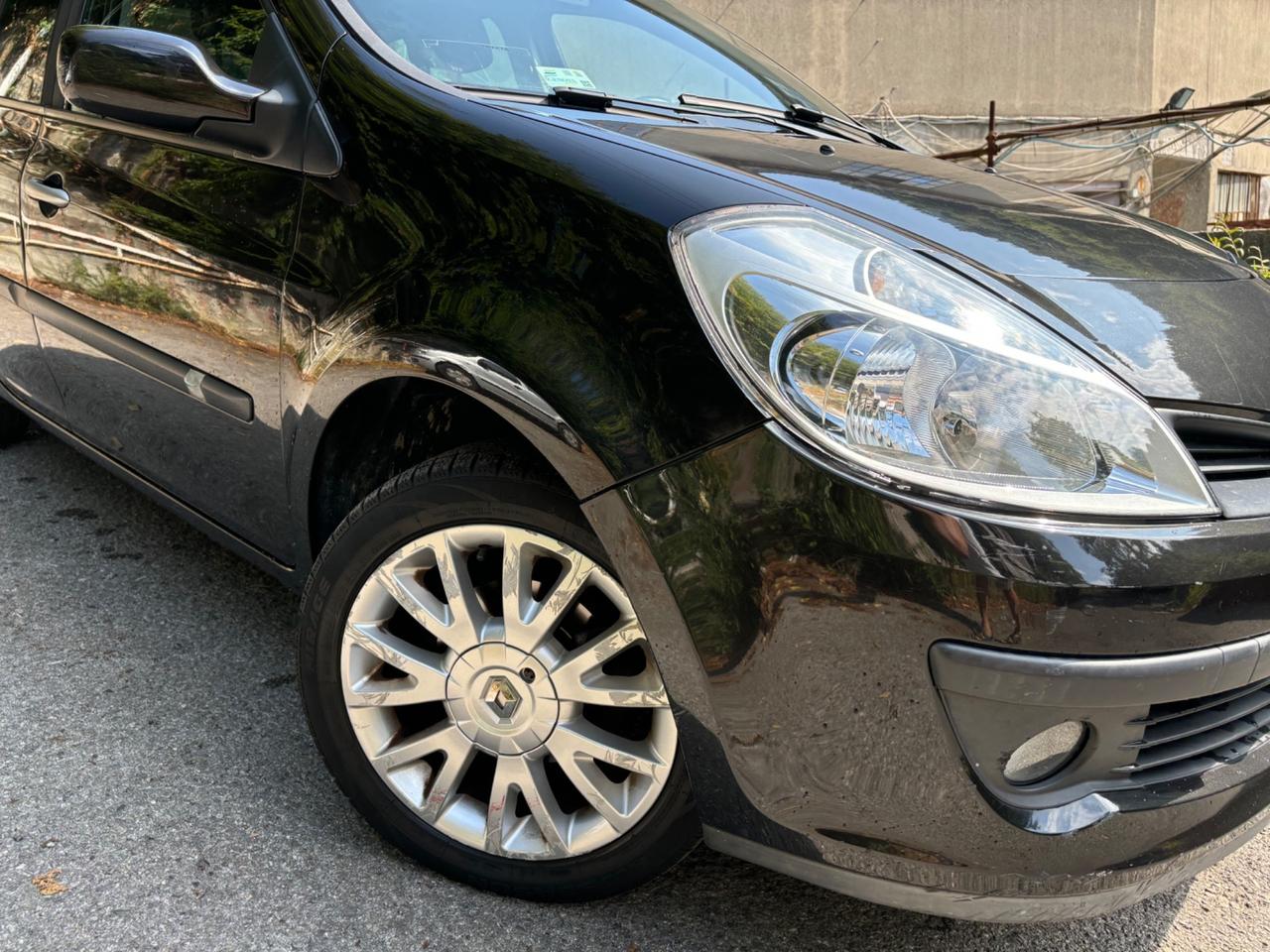 Renault Clio 1.2 16V 5 porte Le Iene