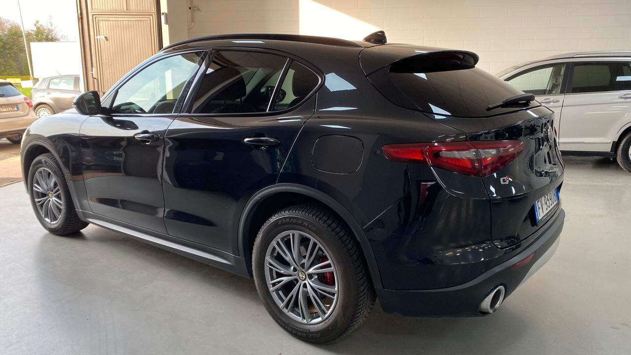 Alfa Romeo Stelvio 2.2 Turbodiesel 210 CV AT8 Q4 Executive