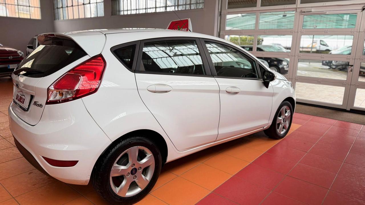 Ford Fiesta 1.5 TDCi 75CV 5 porte Business