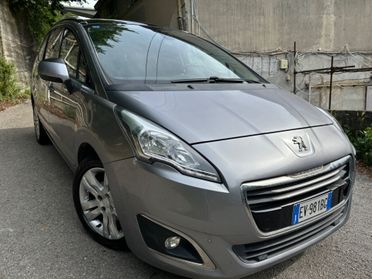 Peugeot 5008 2.0 HDi 150CV Active