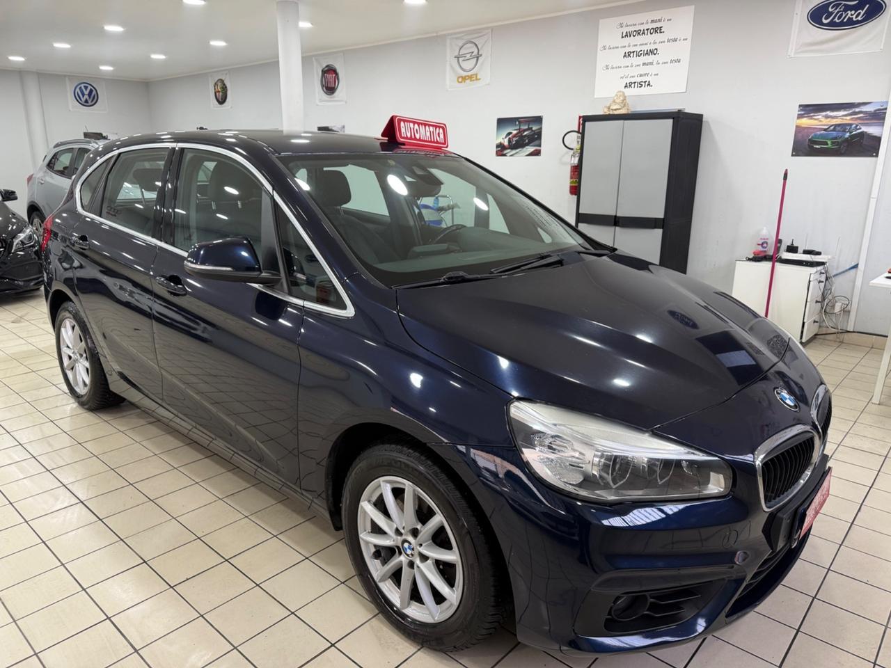 Bmw serie 2 luxury 218d full optional