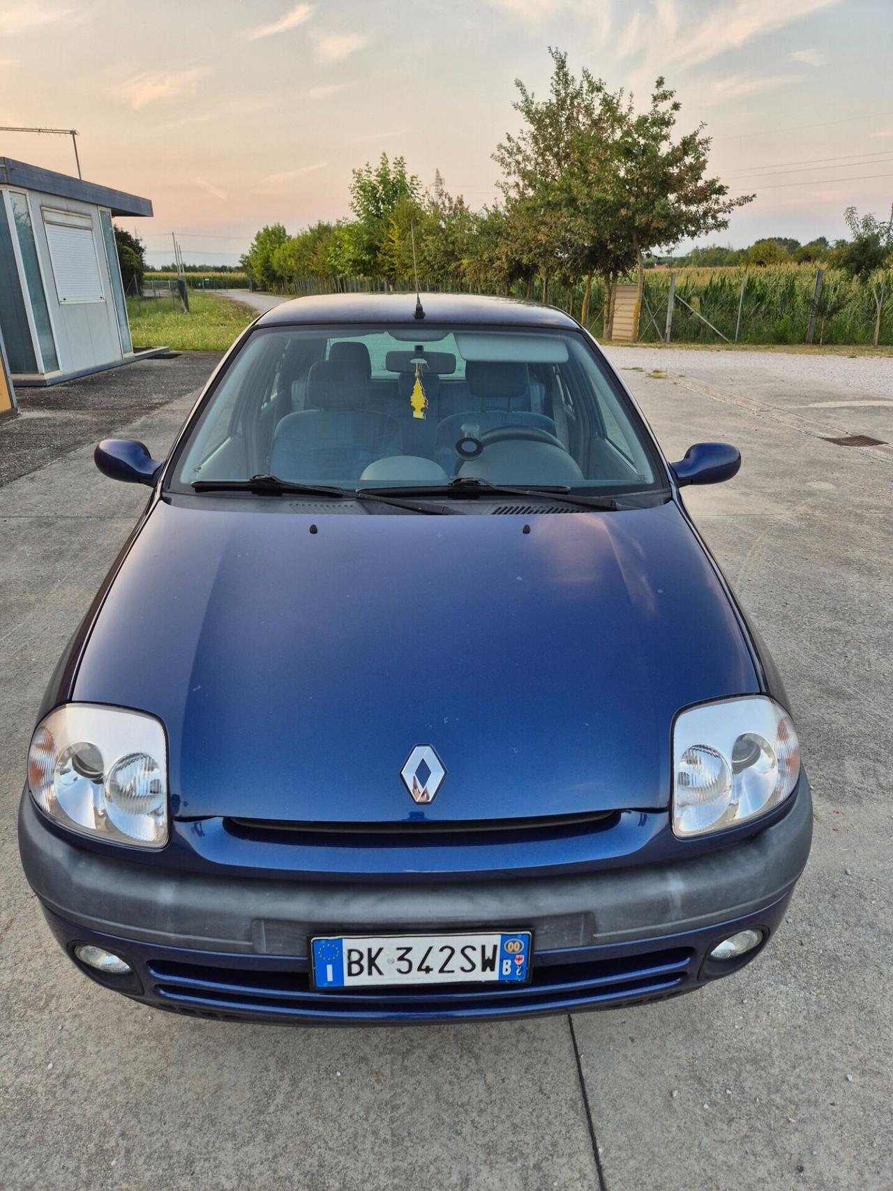 Renault Clio 1.4 cat 5 porte MTV neopatentati