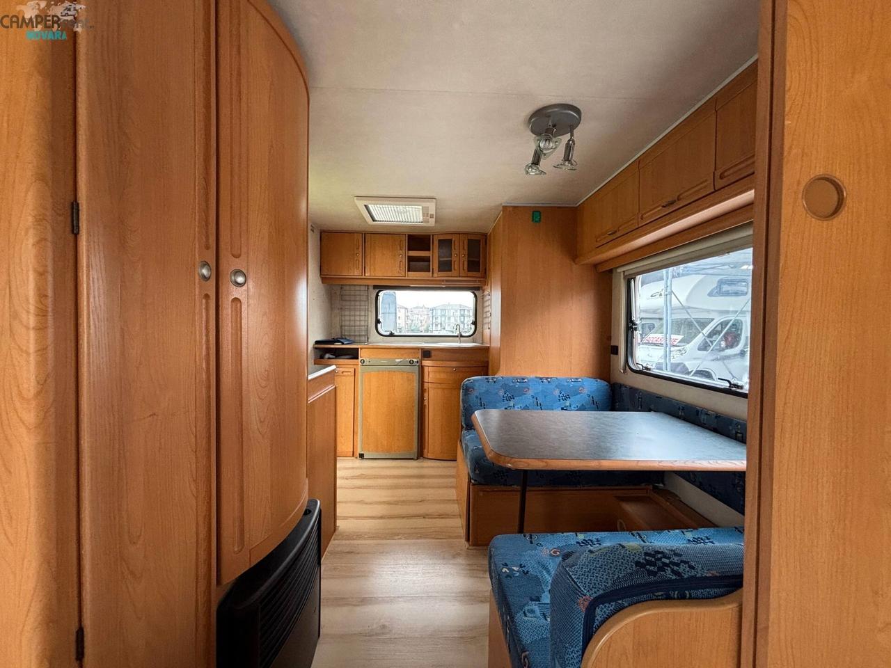 ADRIA UNICA B 462 PH - roulotte con letto matrimoniale