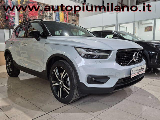 VOLVO XC40 B4 AWD Geartronic R-design