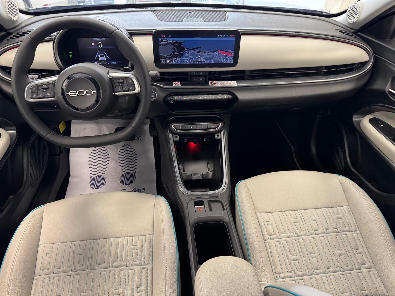 Fiat 600 Hybrid 145 CV DCT MHEV La Prima