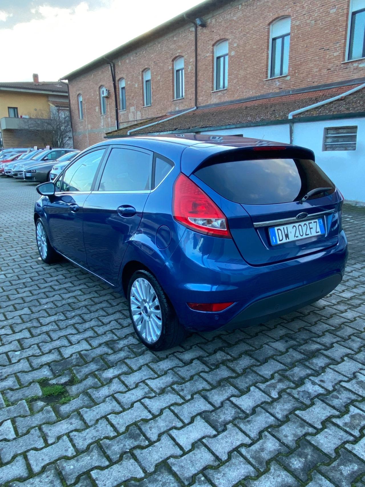 Ford Fiesta 1.4 5 porte Bz.- GPL Titanium