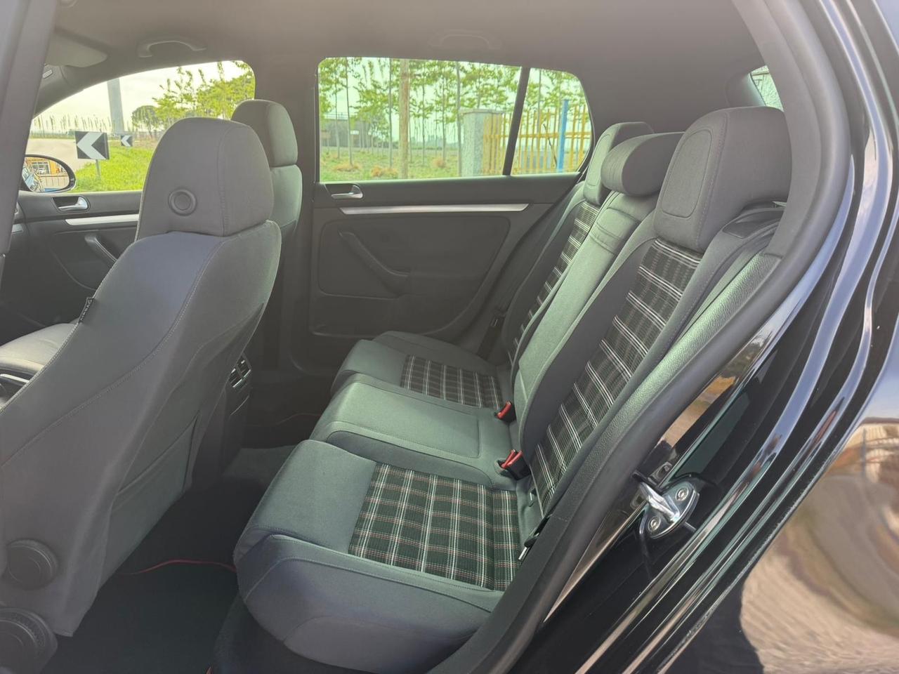 Volkswagen Golf GTI 2.0 16V TFSI 5p.