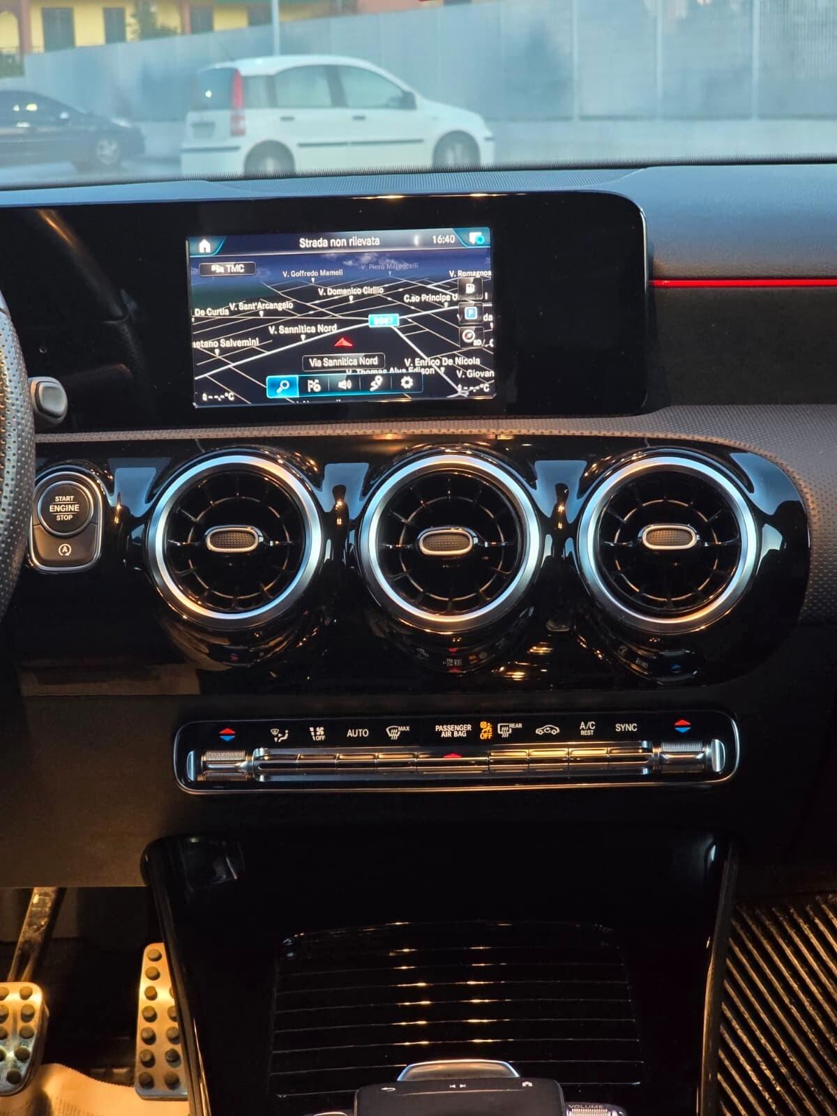 Mercedes-benz A 220 amg premium