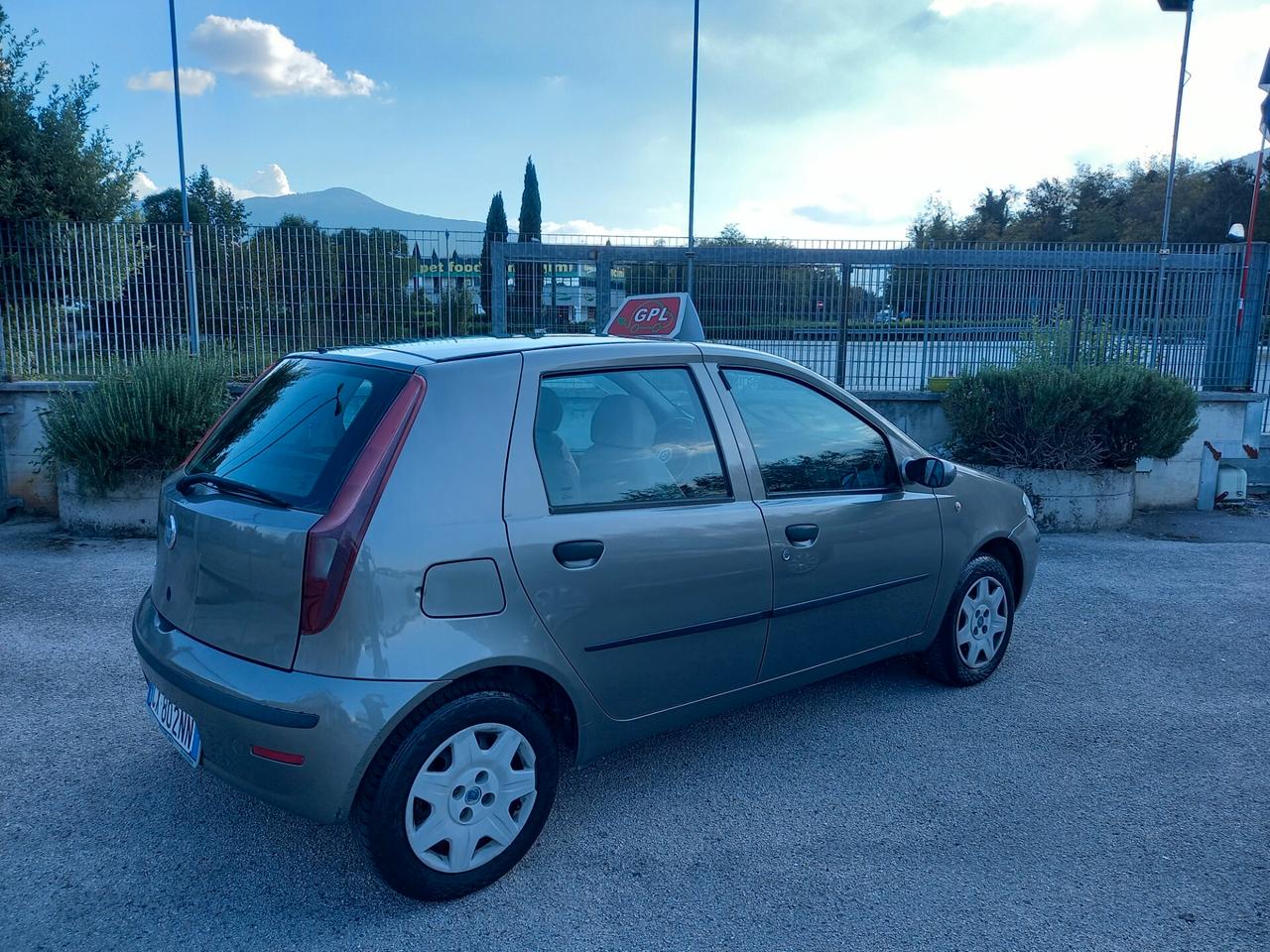 Fiat Punto 1.2 5 porte Dynamic G P L