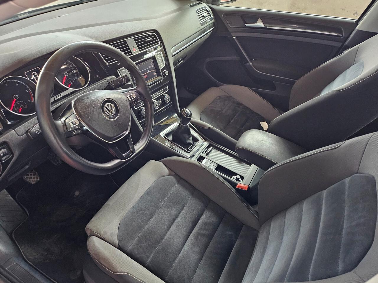 Volkswagen Golf Variant 1.6 TDI 110 CV Highline Tl