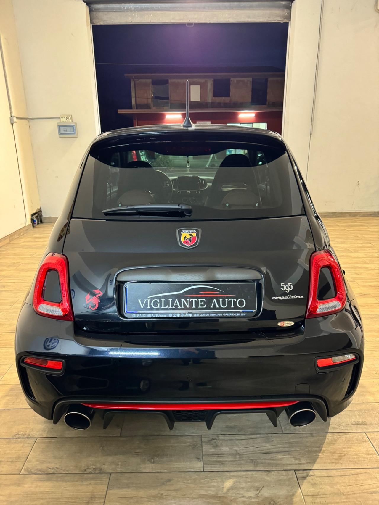 Abarth 695 1.4 Turbo T-Jet 180 CV