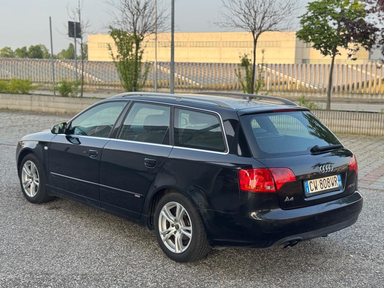 Audi A4 2.0 16V TDI Avant S-Line