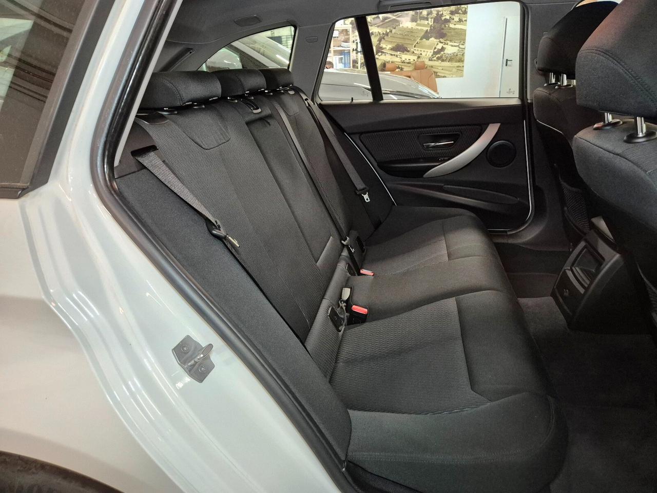 Bmw 318 318d Touring Business Advantage aut.