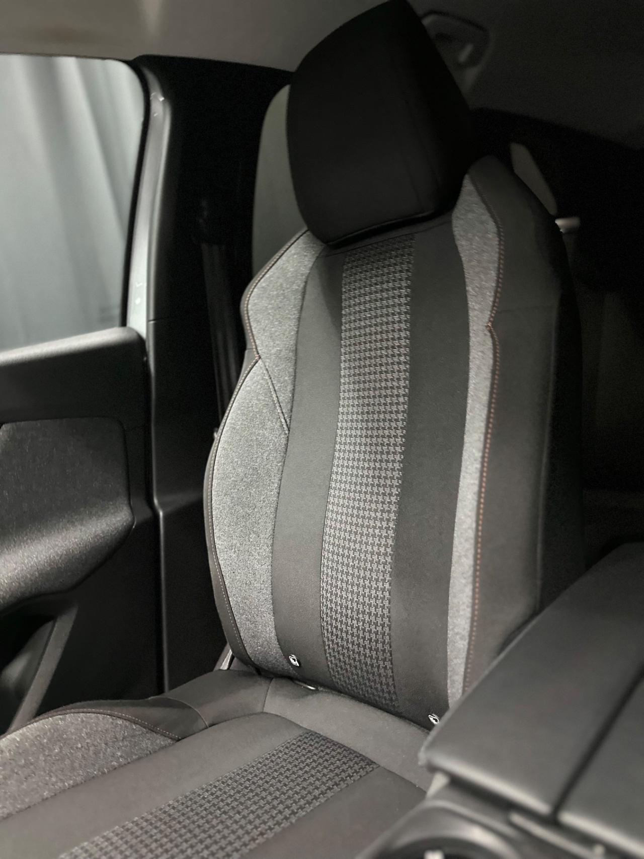 Peugeot 3008 BlueHDi 130cv