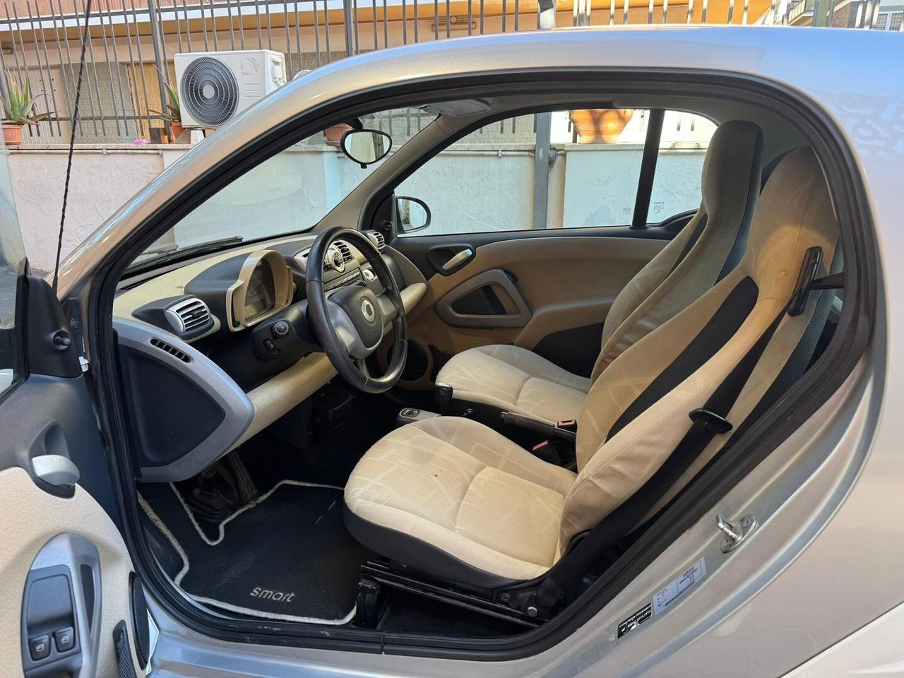 SMART Fortwo 1000 52kW MHD coupe Passion