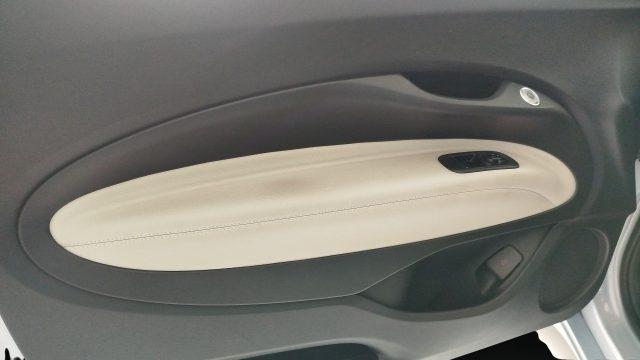 FIAT 500e Berlina 42 kWh La Prima