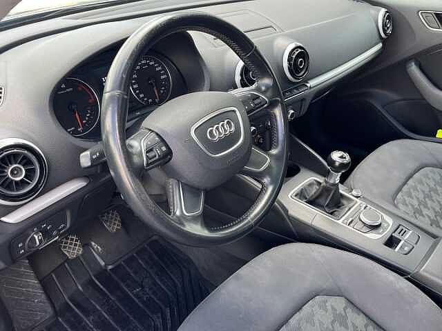 Audi A3 SPB 1.6 TDI clean diesel S tronic Attraction