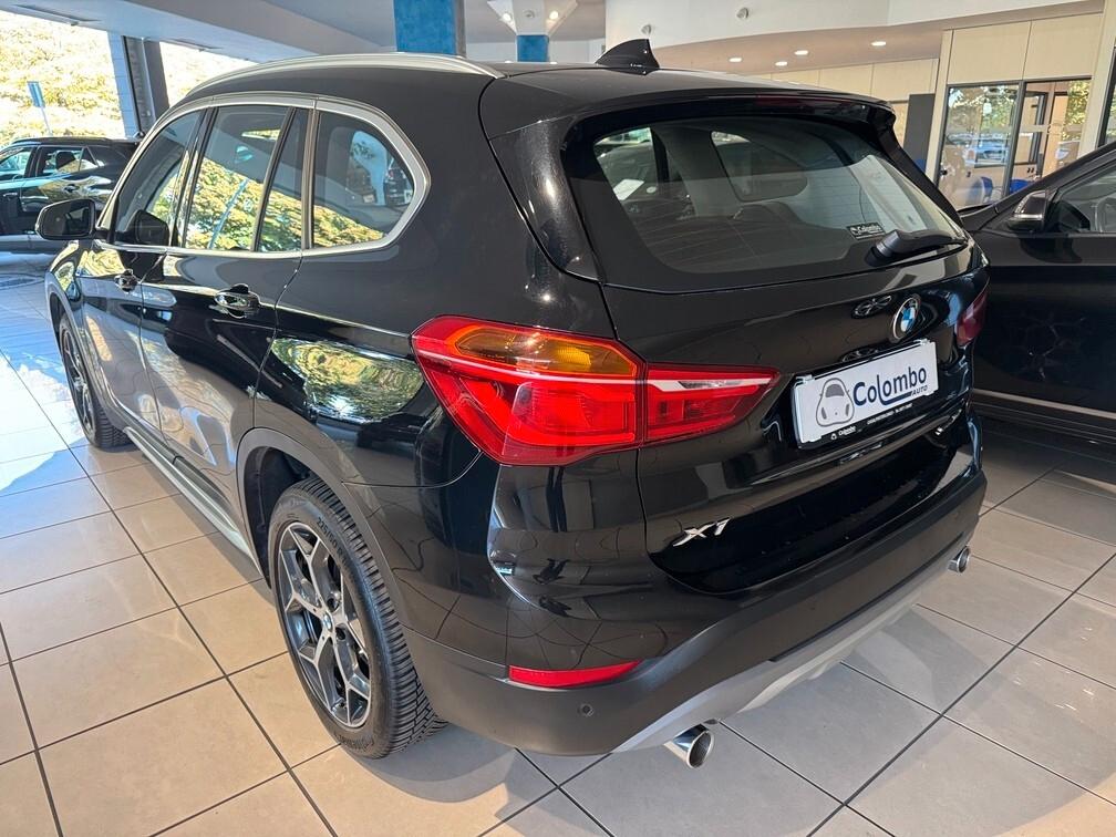 BMW X1 sdrive18d xLine auto Led Navi 18"