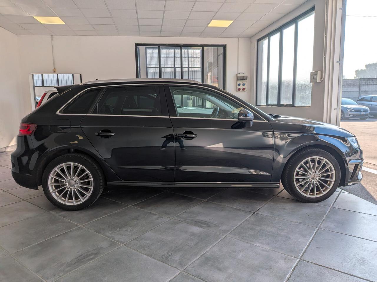 AUDI A3 SPORTBACK 1.4 G-TRON S-LINE