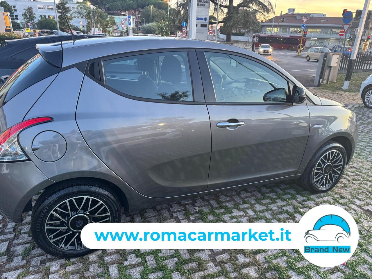 Lancia Ypsilon 1.0 firefly hybrid Platino s&s 70cv KM CERTIFICATI