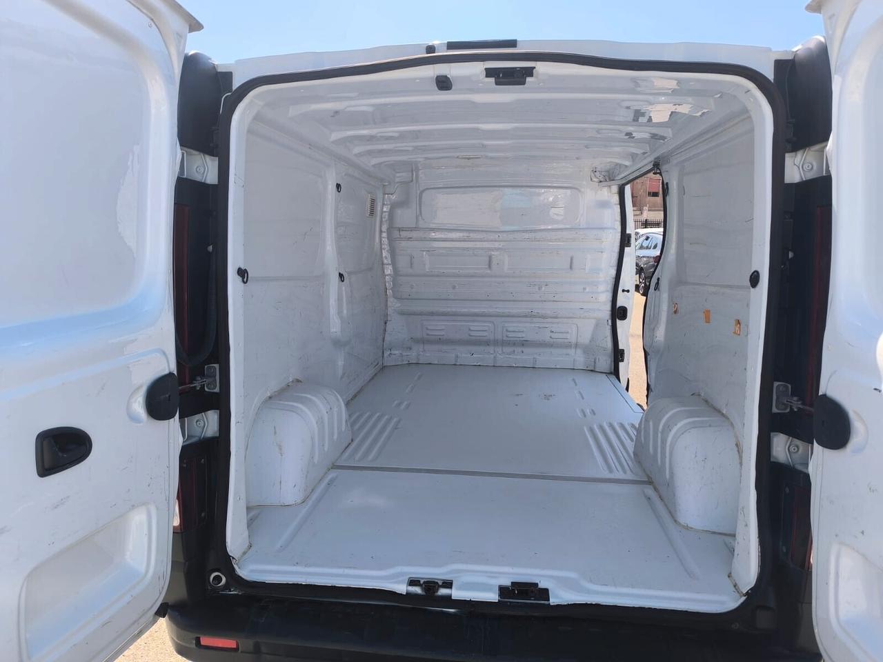 Renault Trafic Ice T29 2.0 dCi 120CV L2 H1 2021