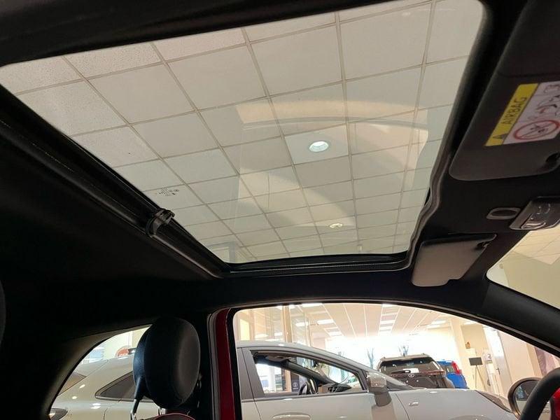 FIAT 500 1.0 Hybrid Red