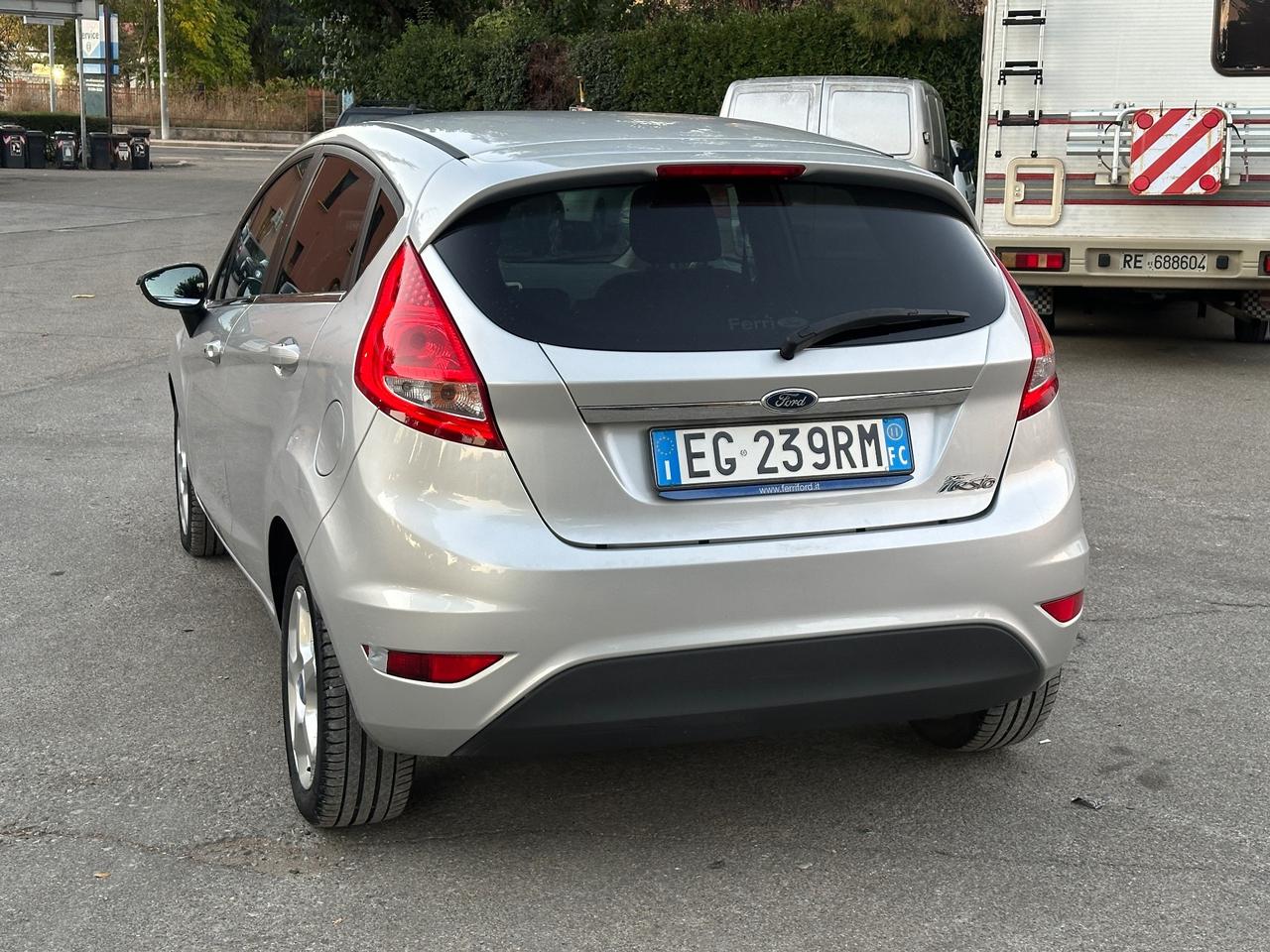 Ford Fiesta 1.4 5 porte Bz.- GPL Titanium
