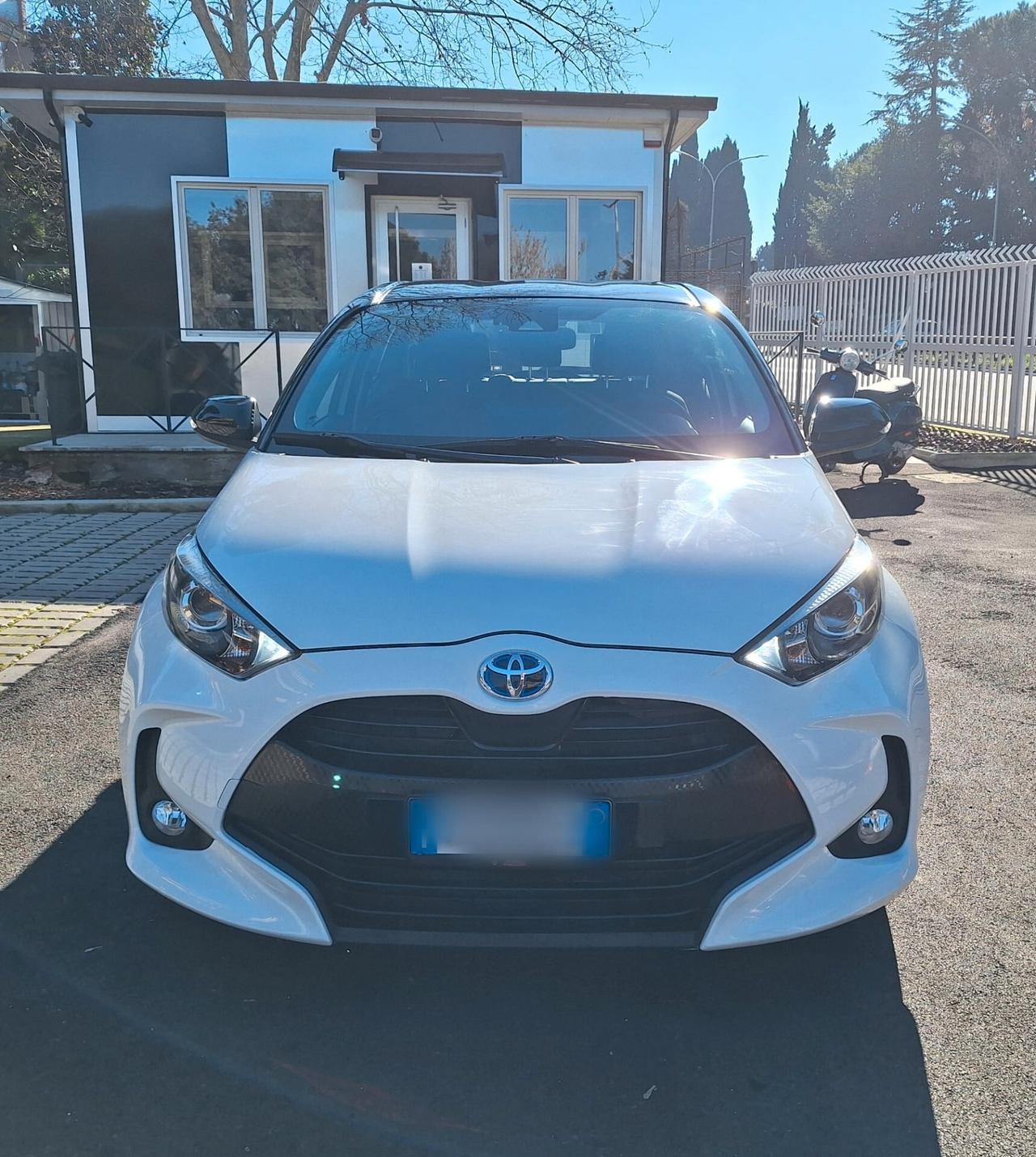 Toyota Yaris 1.5 Hybrid 5 porte Active PROMO 268 MESE zero anticipo