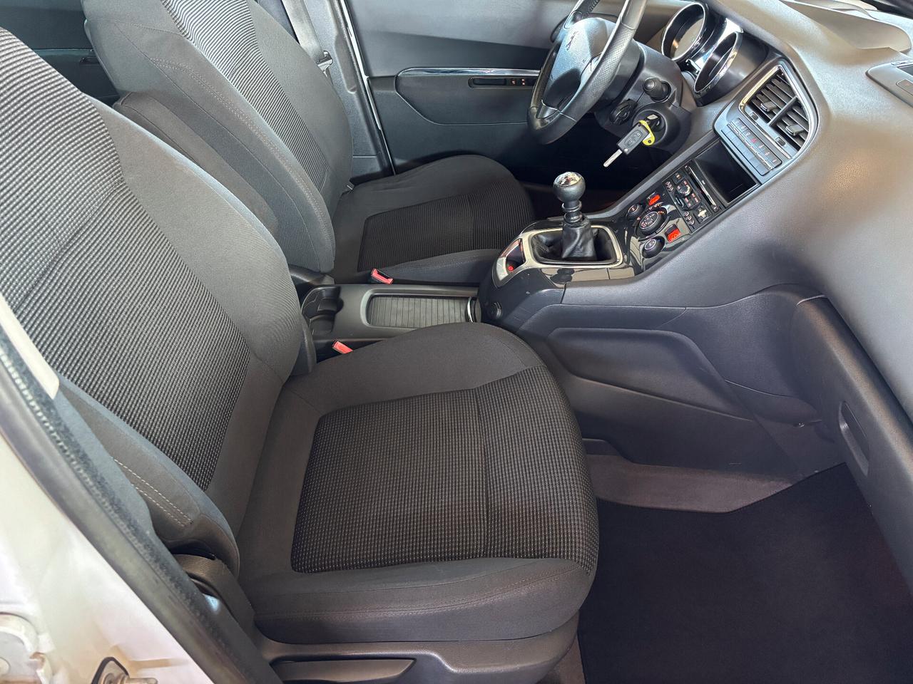 Peugeot 5008 2.0 HDi 110KW 150CV Allure 7 POSTI