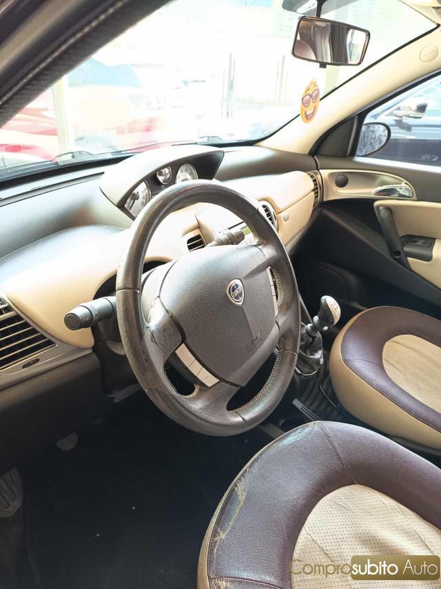 LANCIA Ypsilon 1.2 Platino