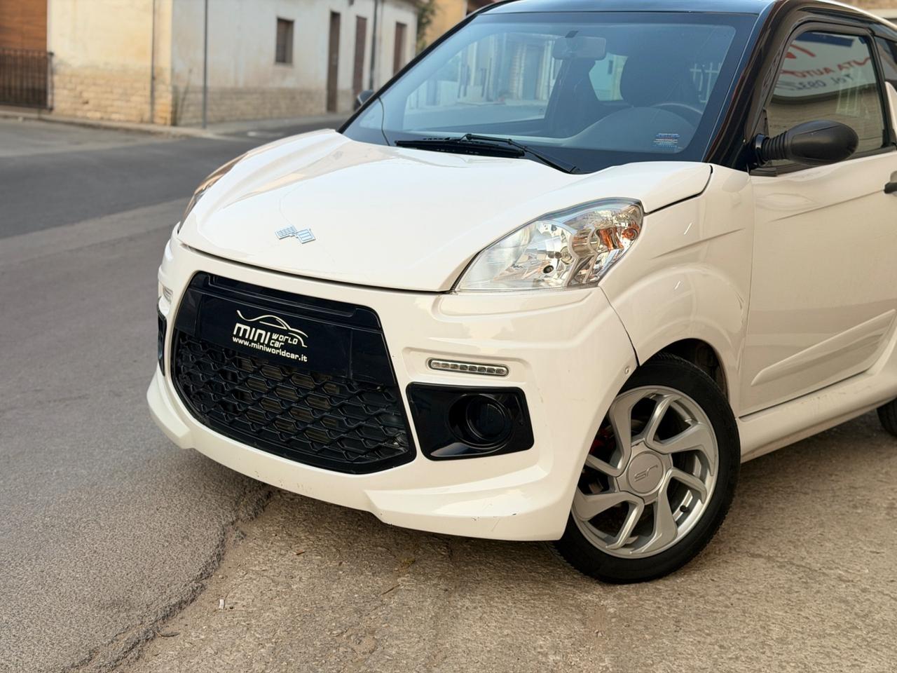 Ligier JS JS50 DCI Revolution Elegance Ice