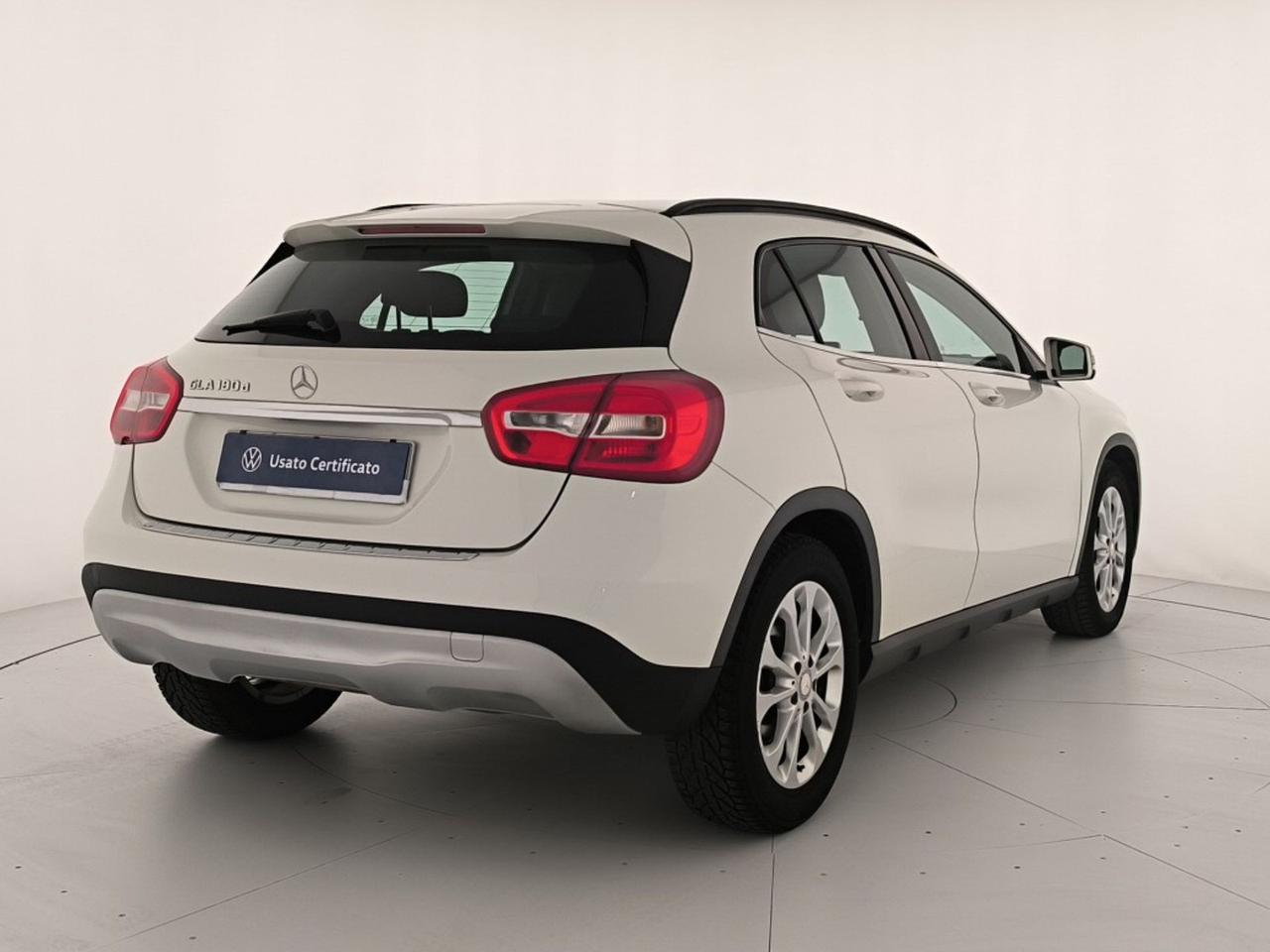 Mercedes GLA 180 d business