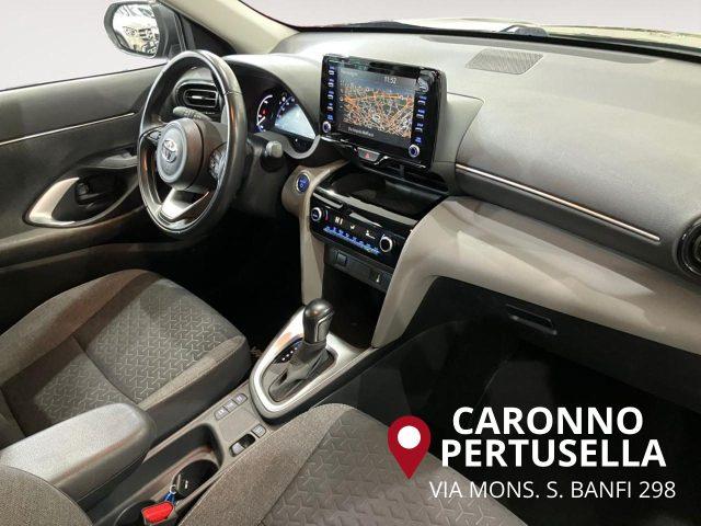 TOYOTA Yaris Cross 1.5 Hybrid 5p. E-CVT AWD-i Business