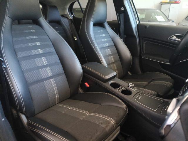 MERCEDES-BENZ GLA 200 d Automatic Premium