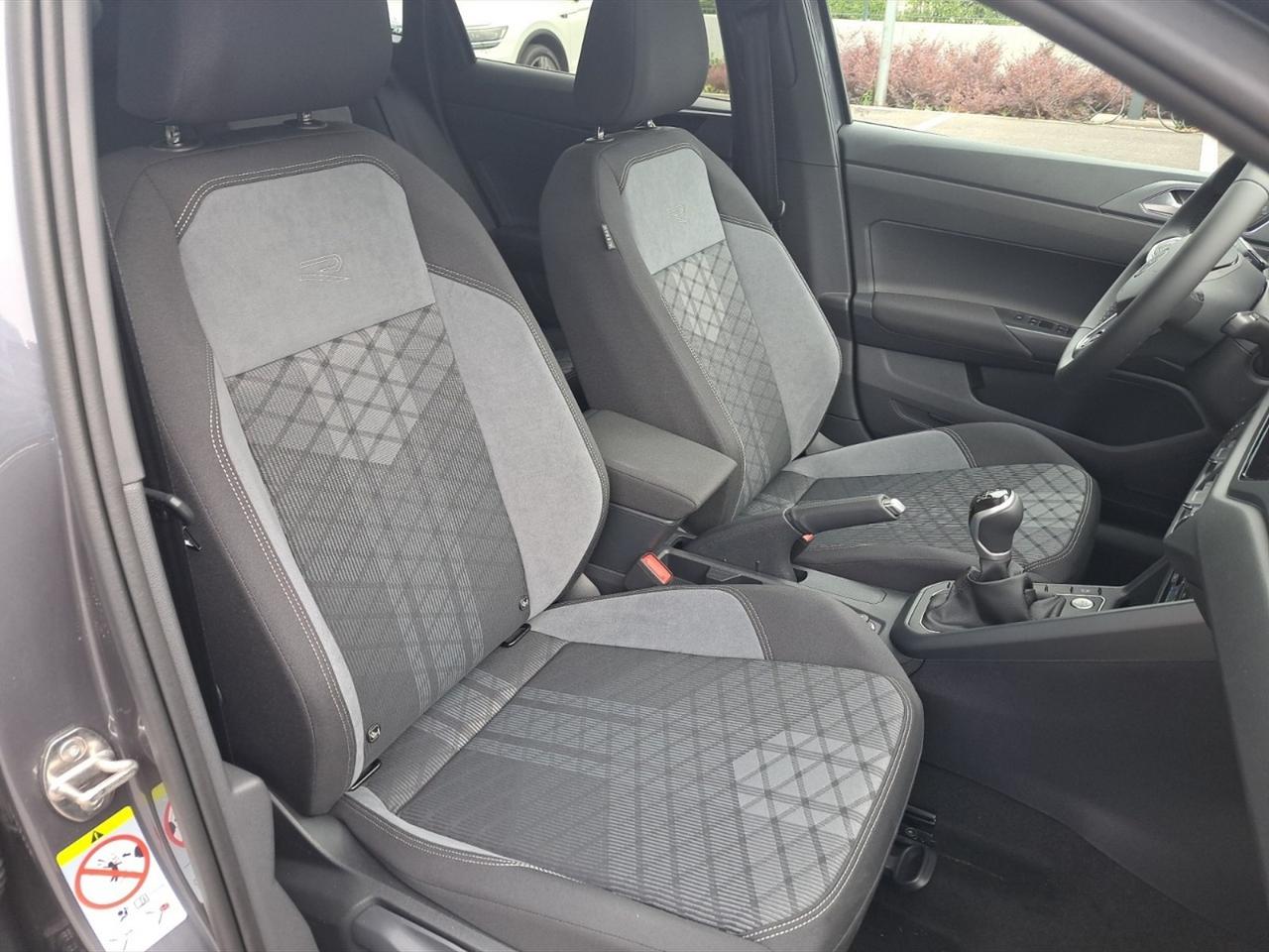 Volkswagen Taigo 1.0 tsi 110 cv r-line