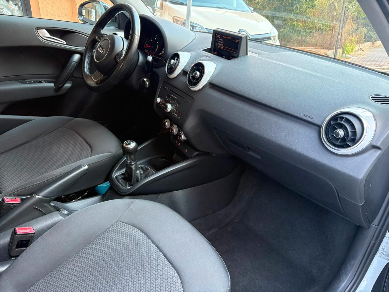 Audi A1 SPB 1.6 TDI S line edition
